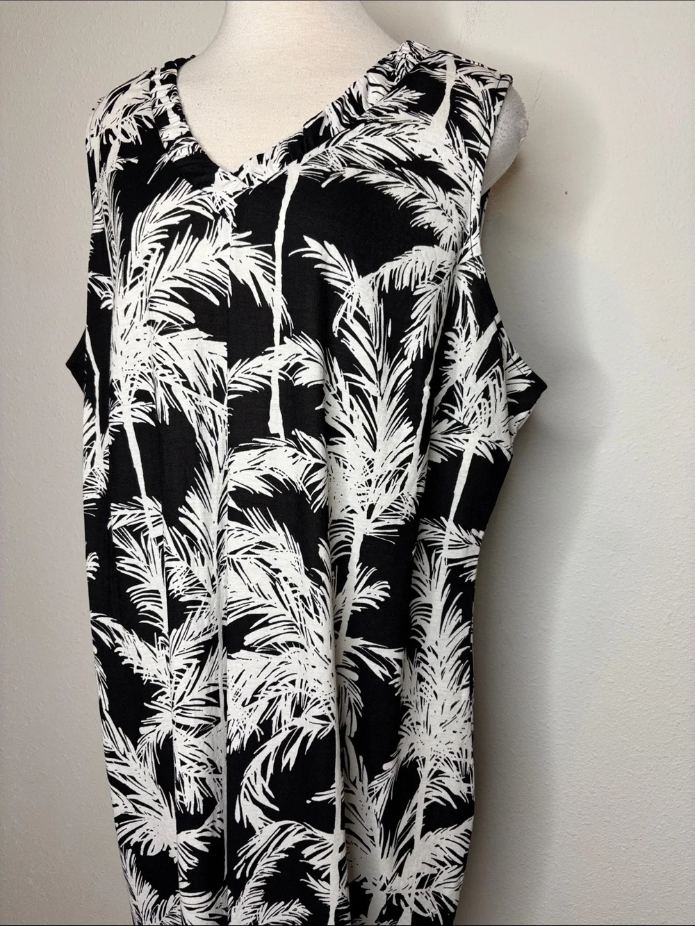 Belle by Kim Gravel Beach Black and White Palm-Print Midi Dress